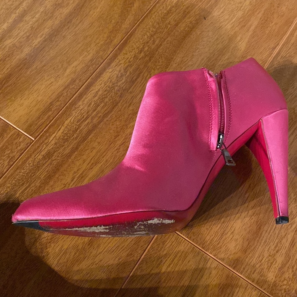 Prada shoes - Picture 5 of 8